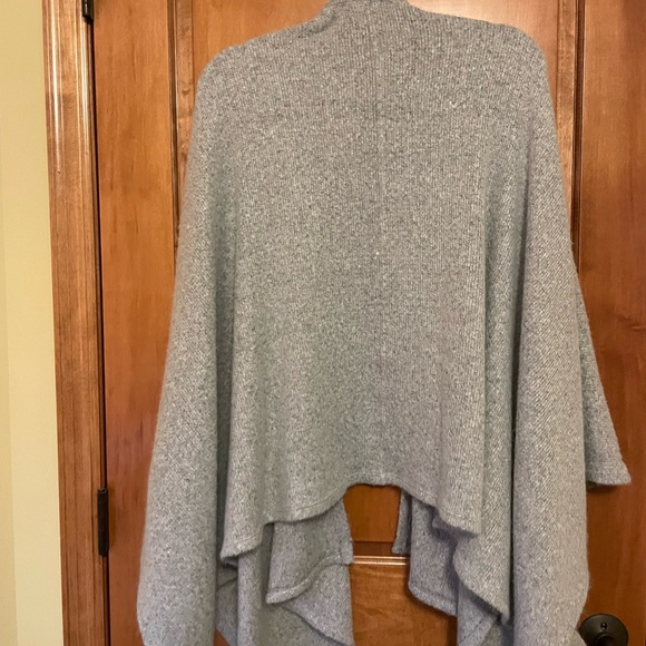 Isabel maternity grey wrap - Picture 2 of 2